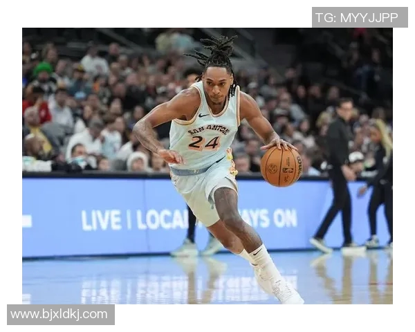 活塞队在坎宁安缺阵情况下大胜马刺瓦塞尔和萨瑟联手表现出色 活塞队在坎宁安缺阵情况下大胜马刺瓦塞尔和萨瑟联手表现出色